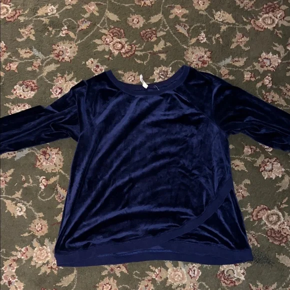 Cable & Gauge Navy Velvet Long Sleeve Top - Picture 1 of 1